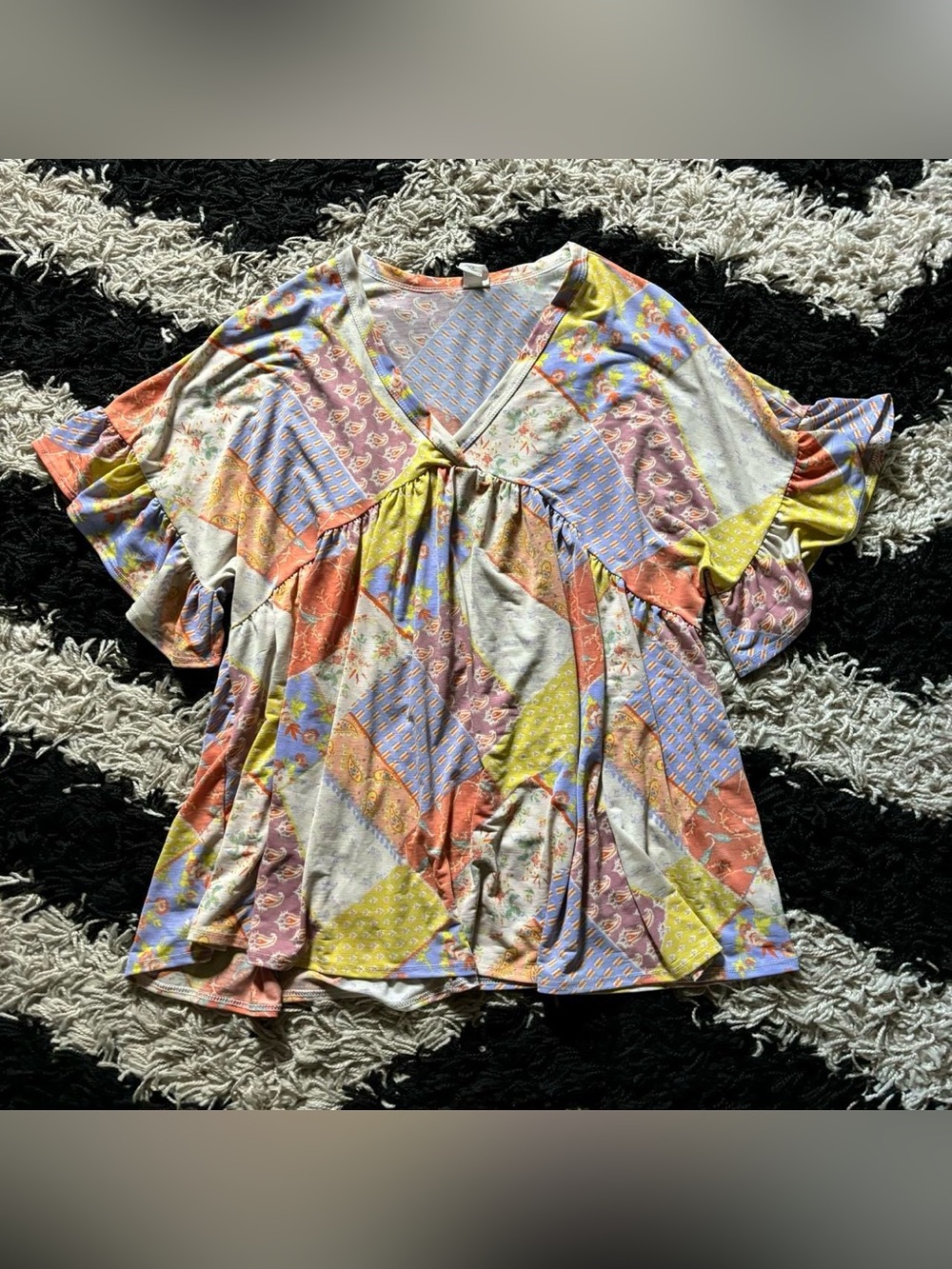 Vintage 90’s Boho Multicolor Patchwork Flowy Ruffled Short Sleeve V-Neck Blouse